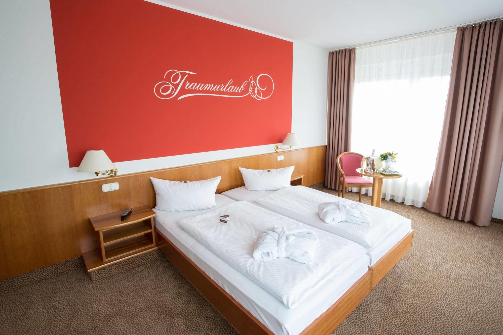 Hotel Sportwelt ราเดแบร์ก ภายนอก รูปภาพ